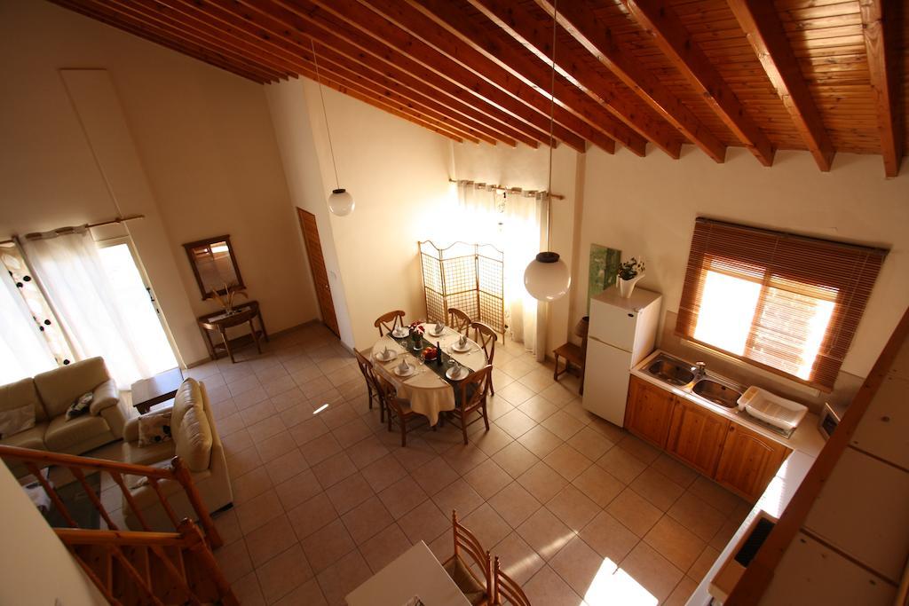 Hilltop Chalet 皮斯索里 外观 照片
